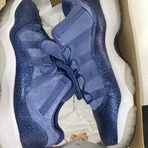 Blue moon Retro Jordan 11 lows with box
